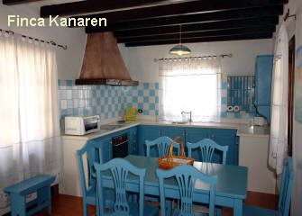 Lanzarote Ferienhaus auf der Finca la Crucita - Kueche inblau